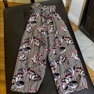 🌼 RIVER ISLAND FLORAL TROUSERS